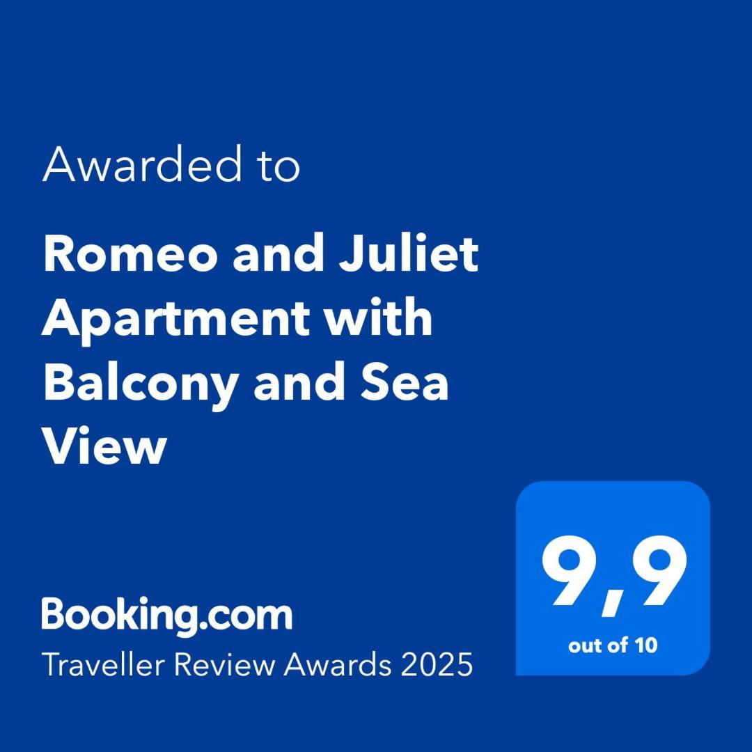 Apartment Romeo And Juliet With Balcony And Sea View Porec
